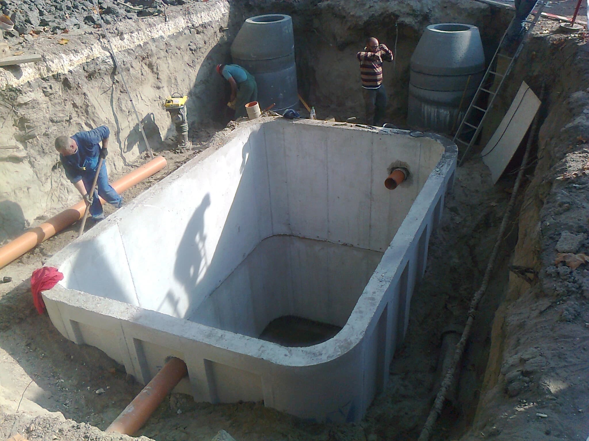 Közműépítési helyszín előkészítése és földmunka